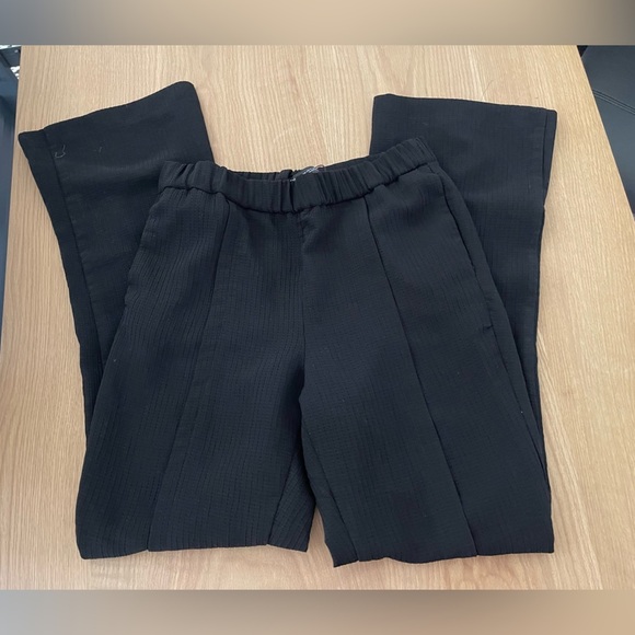 Zara|Black Stretch waist, straight leg trousers with side slits•••Trendy & cute - Picture 2 of 14